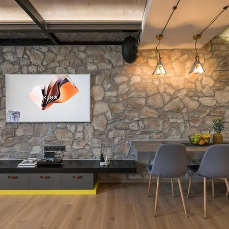 Skins Concept Apartment *