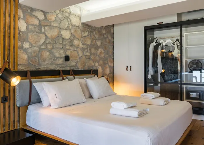 Skins Concept Boutique *